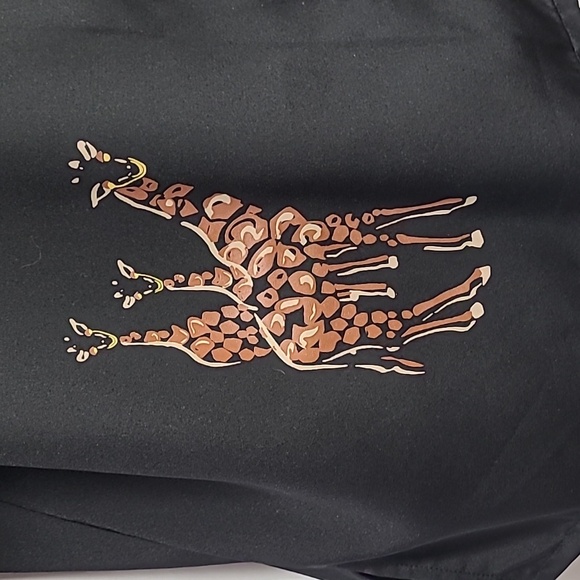 Top - Picture 2 of 8